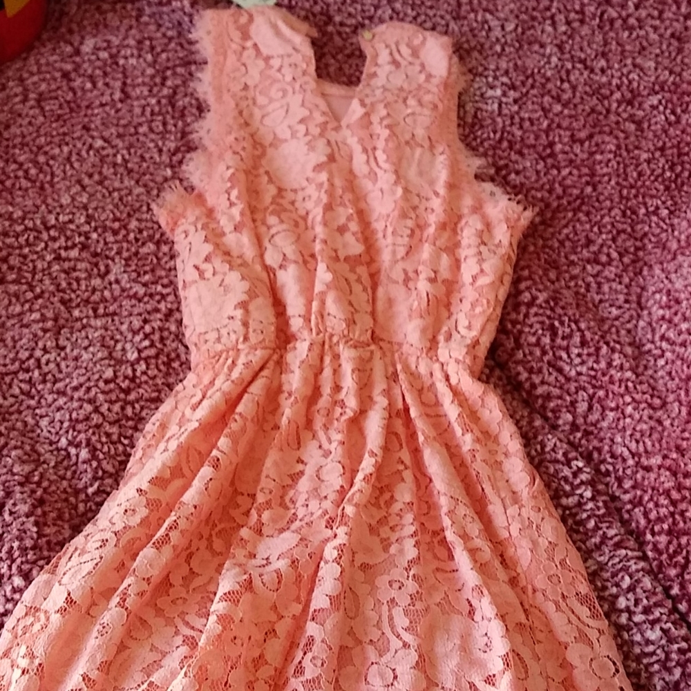 Dress - Picture 3 of 3